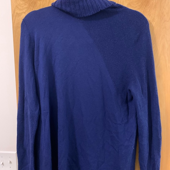 EUC Women’s merino wool cowl neck sweater - Picture 3 of 3